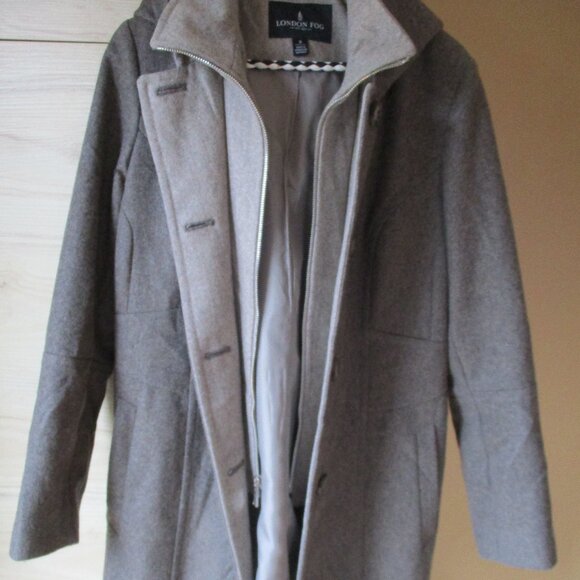 London Fog coat - Picture 10 of 10